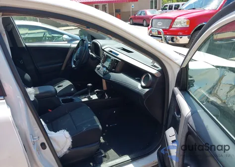 2018 Toyota Rav4 Xle из США, поврежденный, VIN 2T3RFREV3JW704835